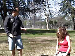 spessore bbw bruna babe diffonde le gambe larghe per intenso martellante