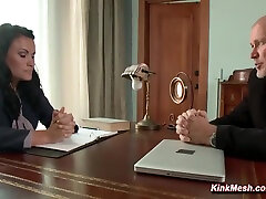 شخص چوب و Fucks در تا همکار در اتاق خواب