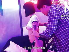 ModelMedia Asia - Singles, give up NNN with this video!