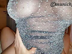 pov sexy milf con grande jiggling seni e grande labbra corse si, si prega di cum tutto su di me