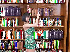 freshwomen 01-bardzo sexy busty duży tyłek gospodyni flirtuje ze swoim najemcą