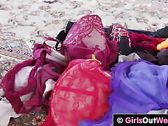 Curvy hairy lesbians porno com henta anal penetration