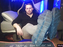 Showing off my feet, cum on them? Showing off my feet, cum on them?