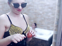 estrema servizi igienici umiliazione-lavare il viso nel mio bagno - 767-mistress zeida maitresse luciferia