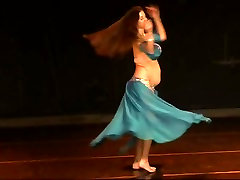 Curvy Muslim Arab aisza analer alptraum Dancer 2
