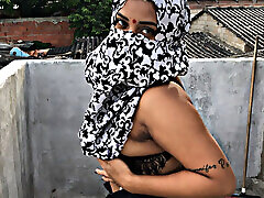 Lhwa Morocco hwya 3ndha zok kbier tathwa m3a sahab shbtha min trma chofo ach tatkol lih fi lhwa B9a tidrab Liha fi zok