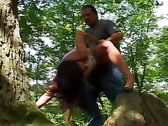 Hot Babe Loves to Deepthroat and Squirt Piss in the Forest