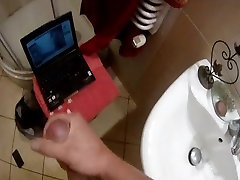 Masturbation at bathsink