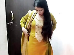 School girl ko paise dekar jabar dasti pela