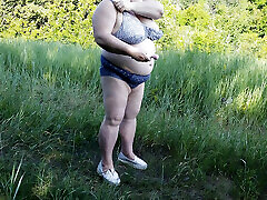 Mother-in-law undressed in the park and pisses in swapped by daddy of everyone