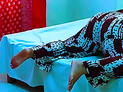Desi Hot Stepmom Fucked By Stepson When She Was Cleaning Him Room, & shows him full sex on video call