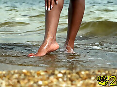 Giggles&039; Sandy Feet Giggles&039; Sandy Feet