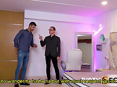 I FUCKED BY AN EMPLOYEE WHO PRETENDS TO BE THE OWNER OF A HOTEL AND WE DISCOVER HIM WITH THE OWNERS