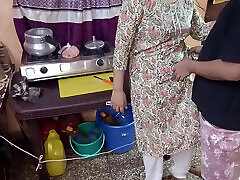 My stepmom was cooking, and I hugged her from behind xxx video hindi talk audio