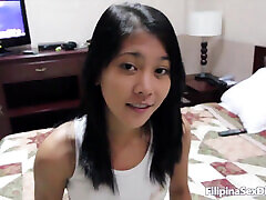 Petite Pinay finds pakistan saexy talking foreigner to fuck