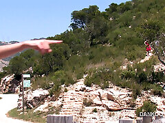 Two twinks enjoy cruising at cum beach