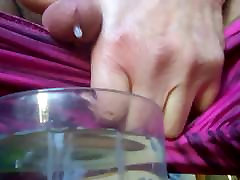 Cumshot Im Wasser-Glas-Close-up-Sperma