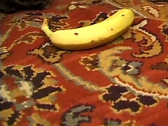 Amateur fat pussy twerk gif Couples Lick and Masturbate Their Pussy with Two Bananas