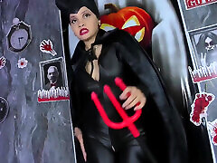 Dildo Fuck Between Lesbians