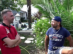 Kevin Ass used raw by surprise by his 2 friends