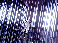 Ancient Style Hanfu Erotic Appeal Jiggling Breasts Bare Feet