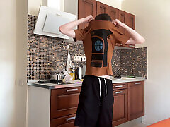 Basketball-boy Evgeny Jerking off After Practice!