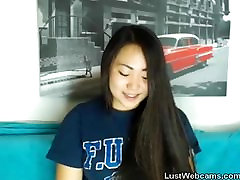 Cute Asian babe gets hot girl fucking video download on webcam