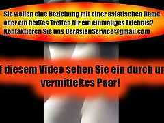 Japanische Asian escort strippt und tanzt zu Musik Japanische Asian escort strippt und tanzt zu Musik