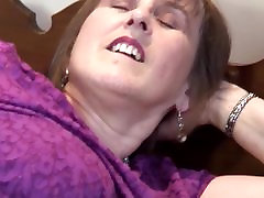 Natural daughter allin mature mom with thirsty pussy