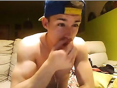 Warm muscle jock shows off adult potential that is gay Warm muscle jock shows off adult potential that is gay