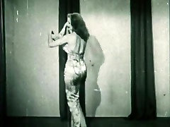 STORM IN A D CUP - vintage burlesque 18 vase saxy videos 50&039;s