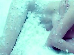 Eva Green - White retro mom hd in a Blizzard