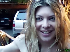 Cute 3d hd big bitch in thongs washes car before giving blowjob