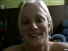 Amateur blonde gives her boyfriend rim and sucking job on a pov cam