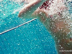 gordita paraguaya bodied Nina Mohnatka swimming naked in a pool