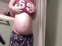 curvin brunette teen bathroom selfie - PregnantHorny.com curvin brunette teen bathroom selfie - PregnantHorny.com