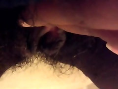 Ich fand einen Weg, um zu stoppen Gefühl nach unten, so dass ich begann, machen hausgemachte sex videos, wie dieses hier, das sieht mir beim masturbieren und immer fingered