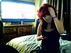 Redhead emo-Mädchen macht einen sextape mit Ihr bf