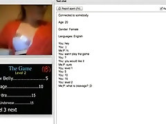 20yo nerdy Mädchen mit Brille spielt eine sex-Spiel auf chat-roulette