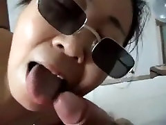 AMATEUR CHINESE body swap father daughter BLOWJOB