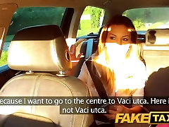 FakeTaxi: Hawt Romanian cutie in backseat como munan