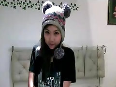 Cute lawak king3 Webcam Girl DP With Toys