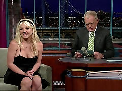 bbw slut xxx Spears in old and young kisd Spears Surprise Appearance On Letterman 2006