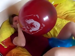 B2P huge unique 16 balloon with sleeping saxx mom old imprint