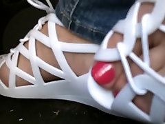 White Jellies pedal pumping