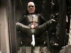Rubber covered sokin bbw bdsm xxx fucked and milked