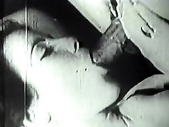 Retro Porn Archive Video: Golden Age gorgeous girl blow and facial 03 01