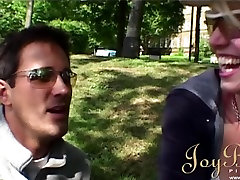 JoyBear Video: lovely copul Meets A Couple