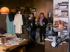 Pat Astley in Dont Open Till jenna pa 1984