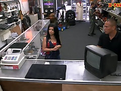 Hot busty latina sells her old TV and fucked at the pawnshop